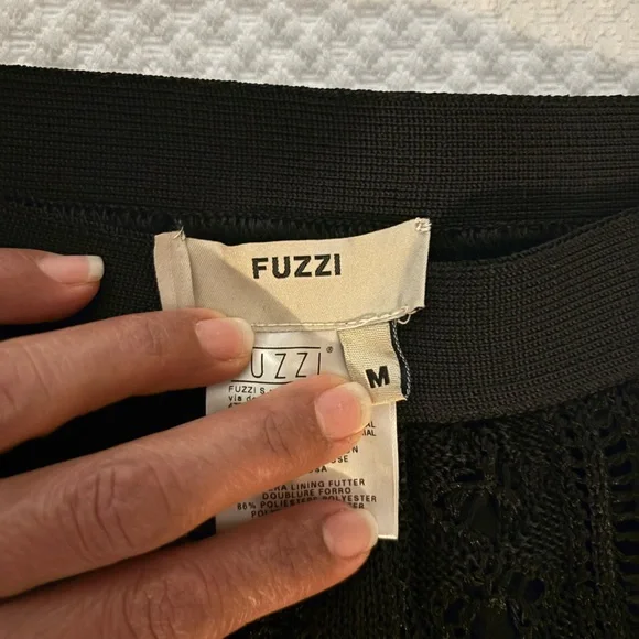 Chic Black A-Line crochet skirt - Picture 2 of 11